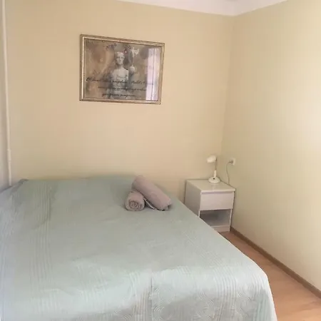 Downtown Apartement, Garnisoni 14-19 דירה קורסארה